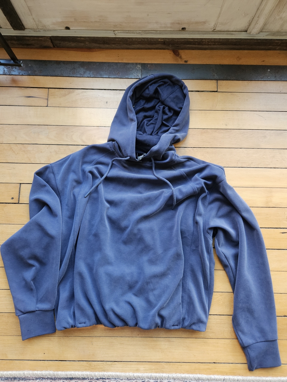 Athleta Seasoft bubble hem pullover hoodie- Navy- Xs